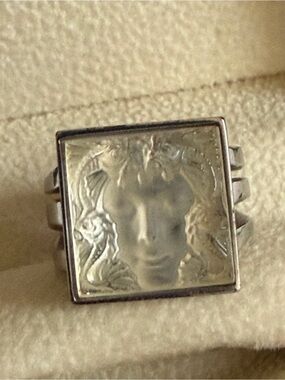 Rare Lalique Masque de Femme (women’s face) frosted clear ring size 6